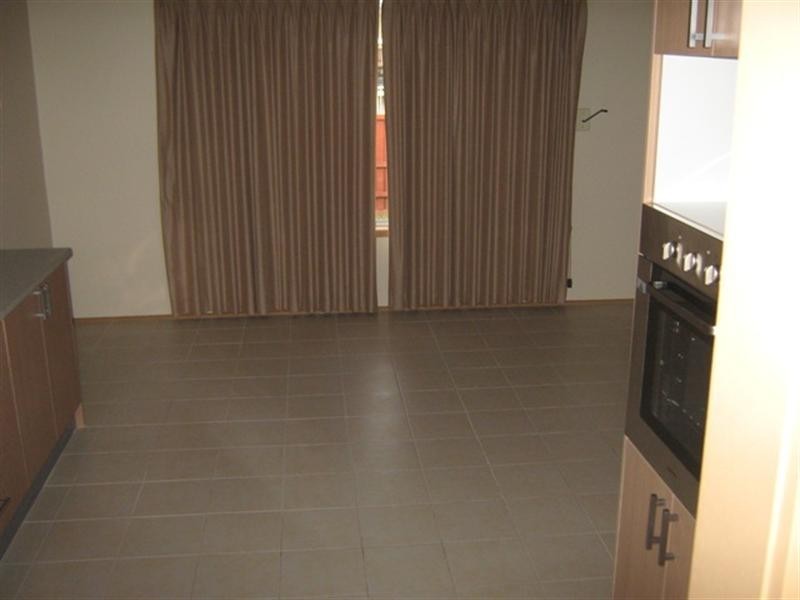 35 Parkmore Road, Noble Park VIC 3174