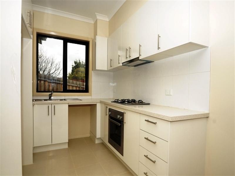 2/19 Alexander Avenue, Dandenong VIC 3175