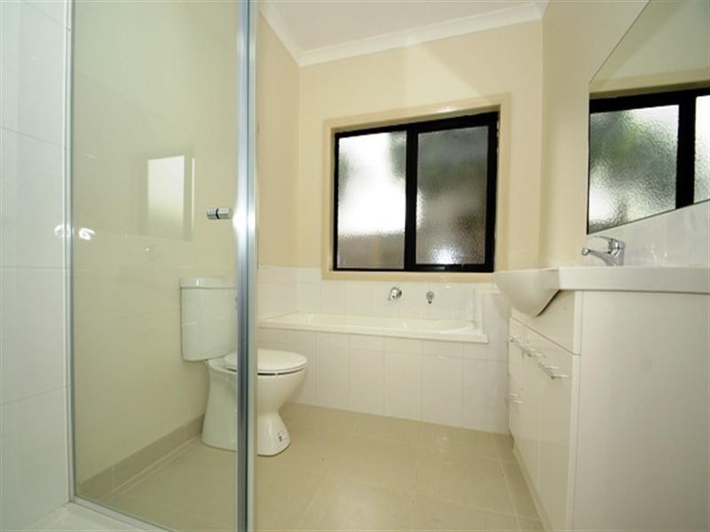 2/19 Alexander Avenue, Dandenong VIC 3175
