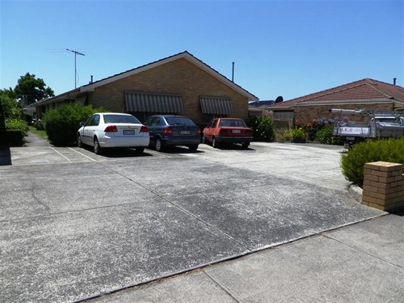 2/3-5 Edward Avenue, Dandenong VIC 3175