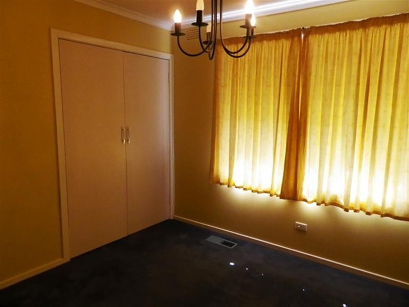 4 Violet Court, Noble Park VIC 3174