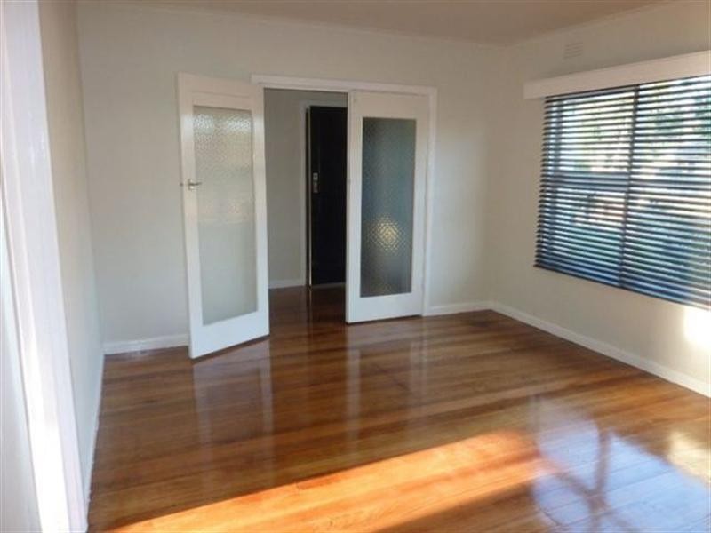 4 Barton Street, Dandenong North VIC 3175