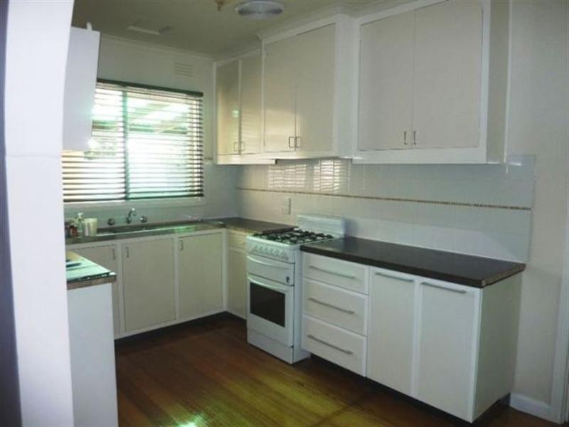 4 Barton Street, Dandenong North VIC 3175