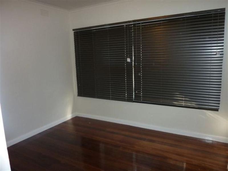 4 Barton Street, Dandenong North VIC 3175