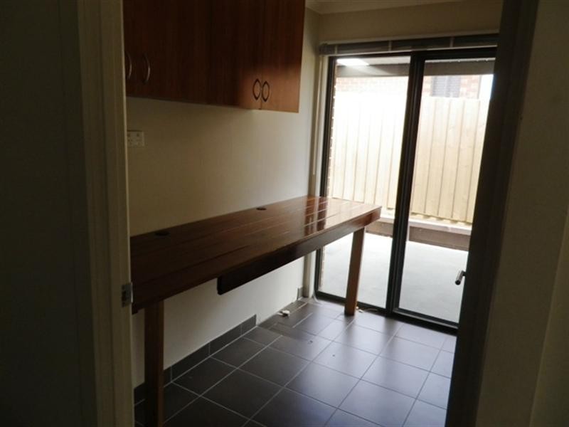 9 Melzak Way, Berwick VIC 3806