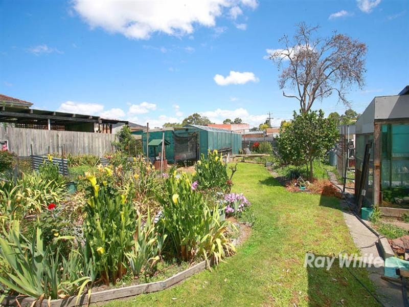 6 Eden Court, Noble Park VIC 3174