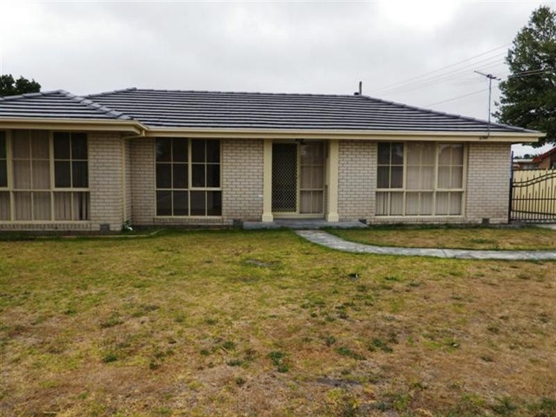 28 Paterson Road, Springvale South VIC 3172