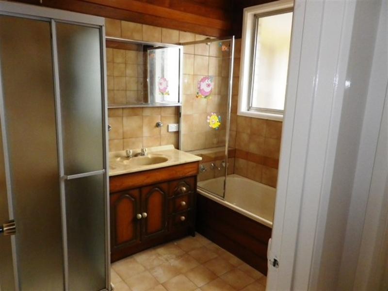 28 Paterson Road, Springvale South VIC 3172