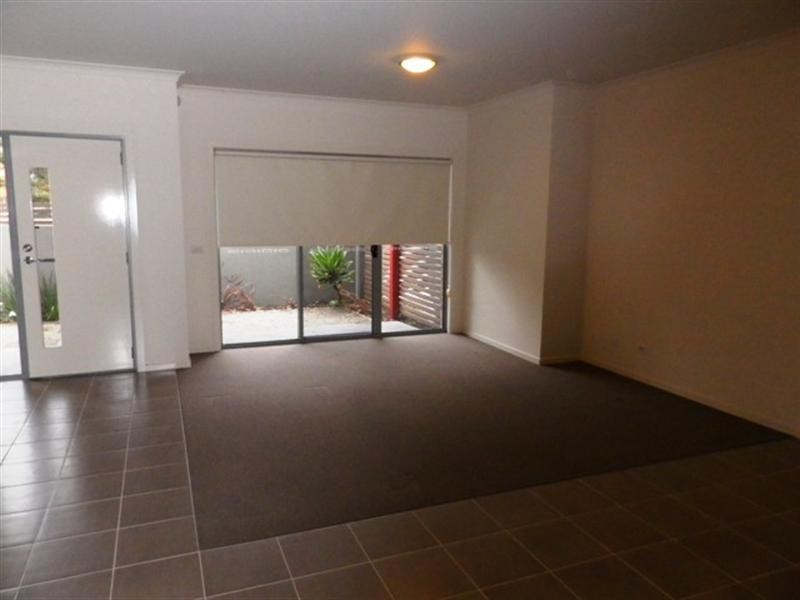 13 Derbyshire Lane, Dandenong VIC 3175