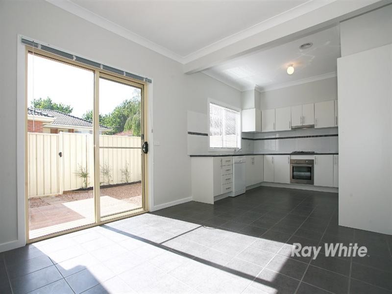 1/10 Henry Street, Noble Park VIC 3174