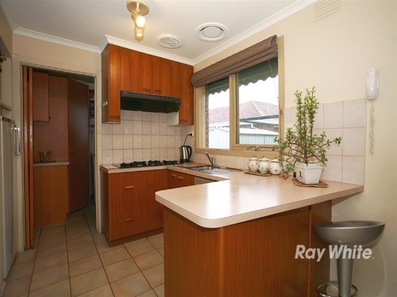4 Orloff Close, Clayton South VIC 3169