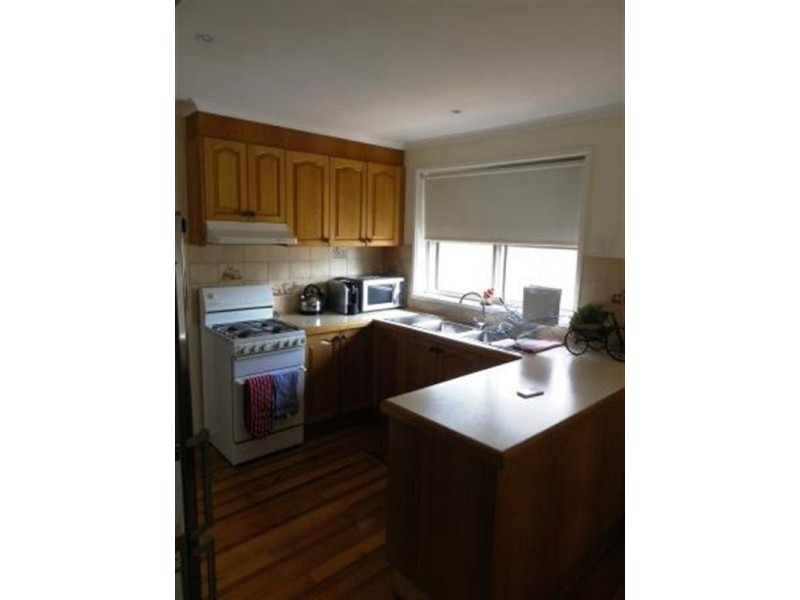 20 College Crescent, Keysborough VIC 3173