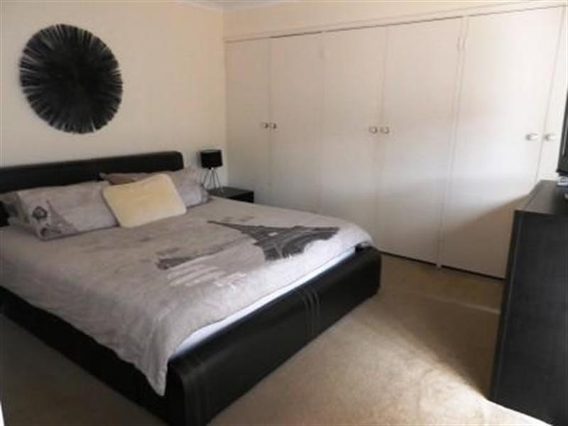 20 College Crescent, Keysborough VIC 3173