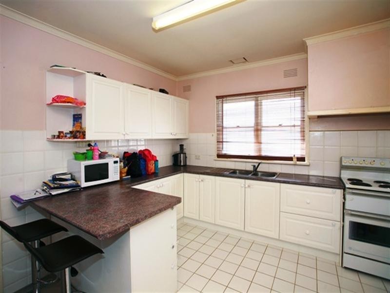 27 Philip Street, Dandenong North VIC 3175