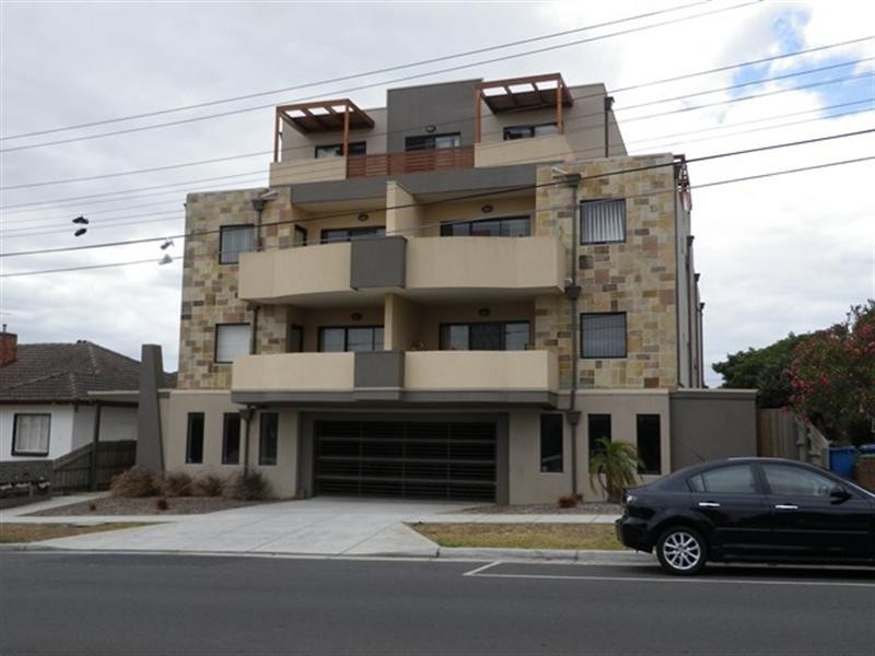 9/12 Hutton Street, Dandenong VIC 3175