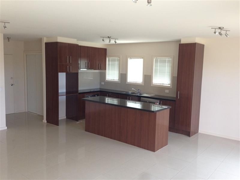 9/12 Hutton Street, Dandenong VIC 3175