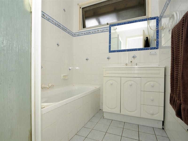 28 Beauvorno Avenue, Keysborough VIC 3173