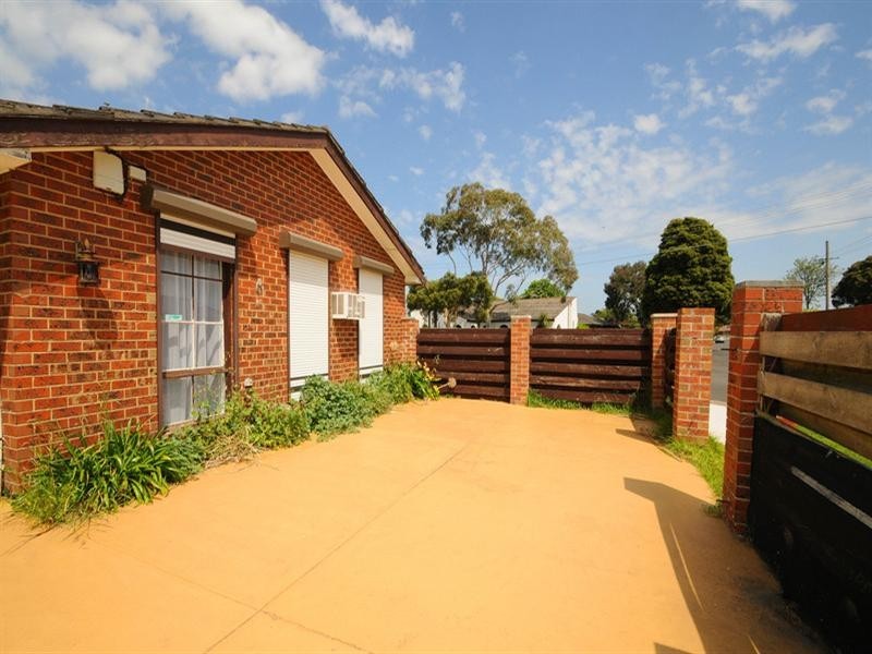 28 Beauvorno Avenue, Keysborough VIC 3173