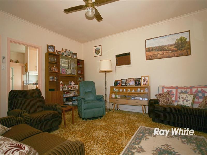 8 Val Court, Dandenong VIC 3175