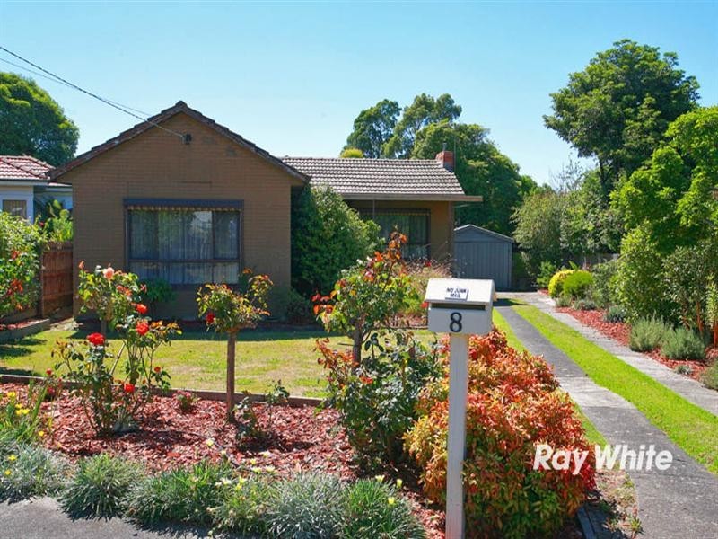 8 Val Court, Dandenong VIC 3175