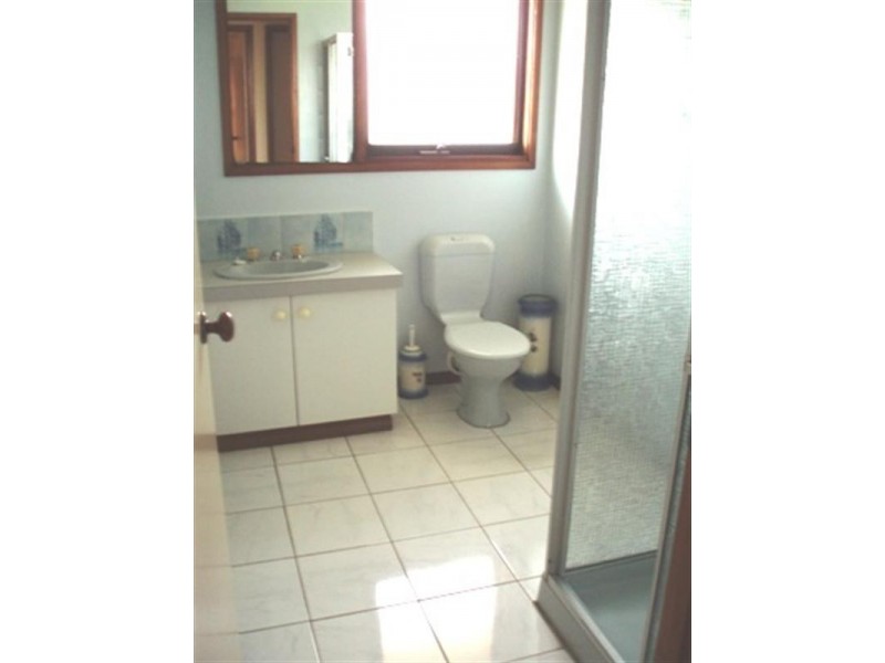 27 Chapel Road, Keysborough VIC 3173