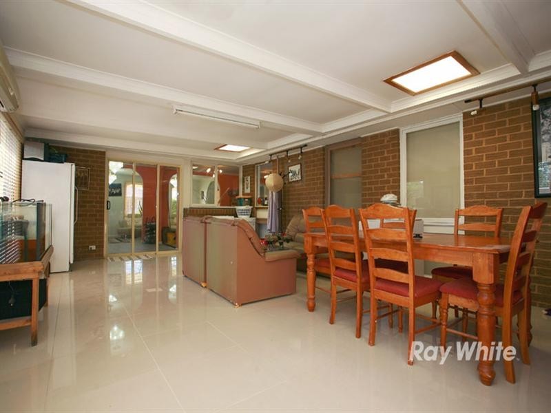 16 Henderson Street, Keysborough VIC 3173