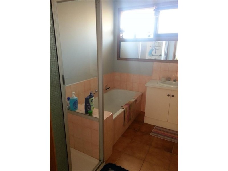 2/28 Kerrison Road, Hampton Park VIC 3976