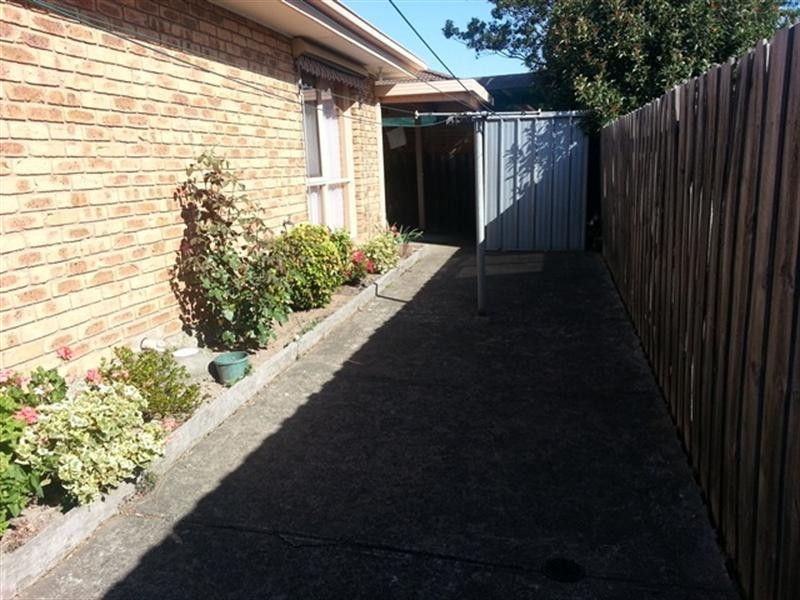 2/28 Kerrison Road, Hampton Park VIC 3976