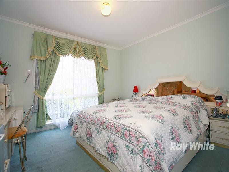 13 Treeby Court, Springvale South VIC 3172