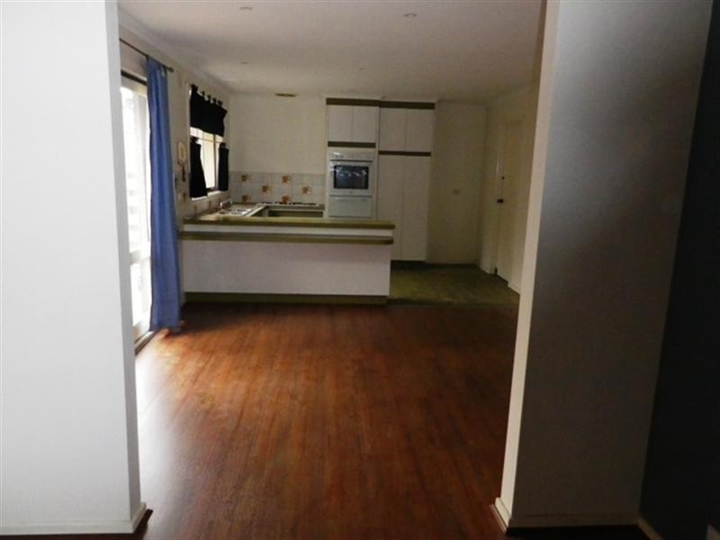 5 Oakwood Drive, Keysborough VIC 3173