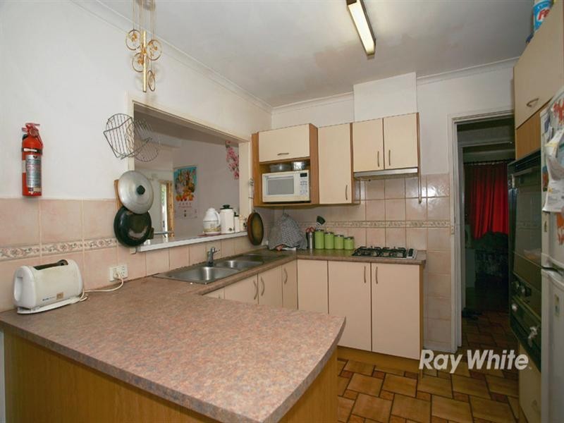 13 Kuringgai Crescent, Noble Park VIC 3174