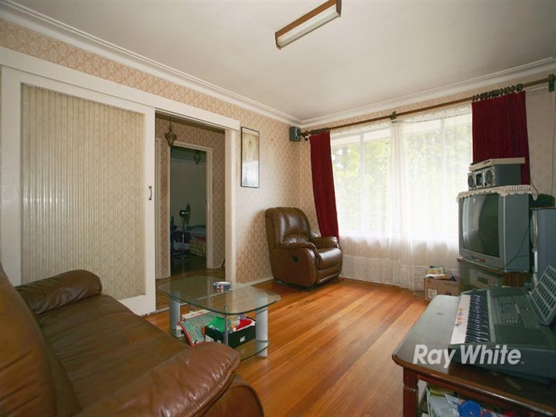 13 Kuringgai Crescent, Noble Park VIC 3174