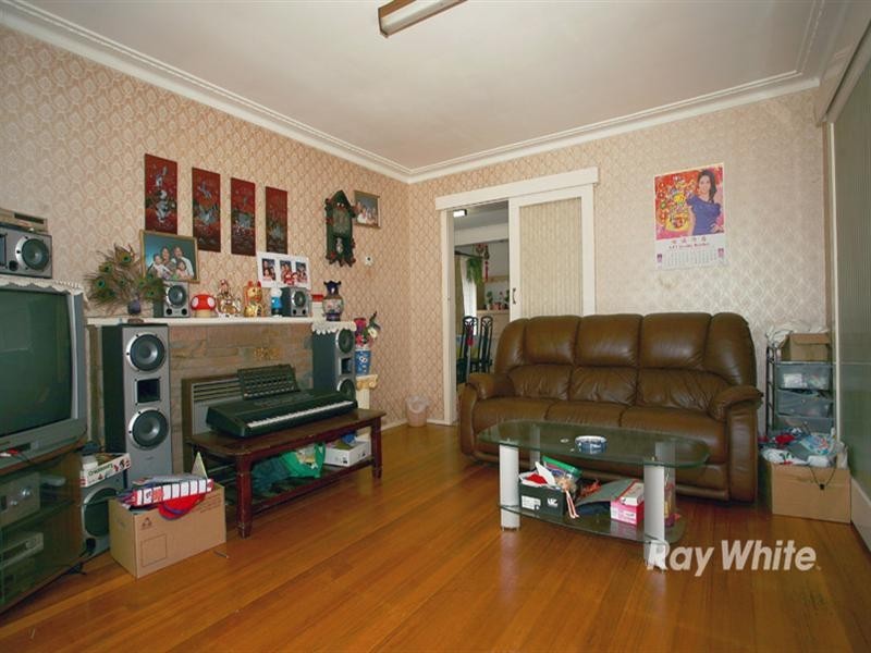 13 Kuringgai Crescent, Noble Park VIC 3174