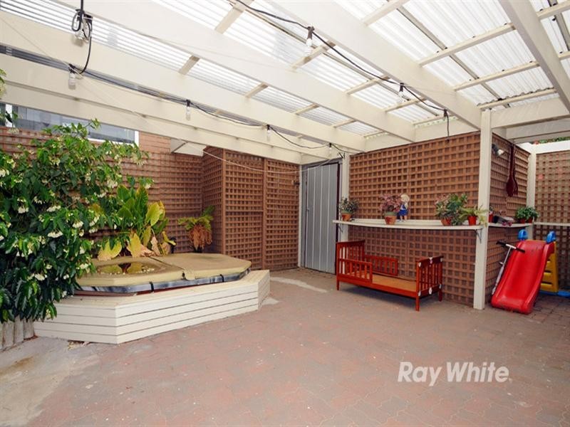 23 Suffolk Road, Dandenong North VIC 3175