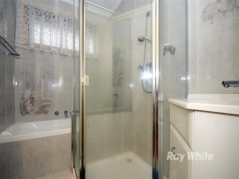 23 Suffolk Road, Dandenong North VIC 3175