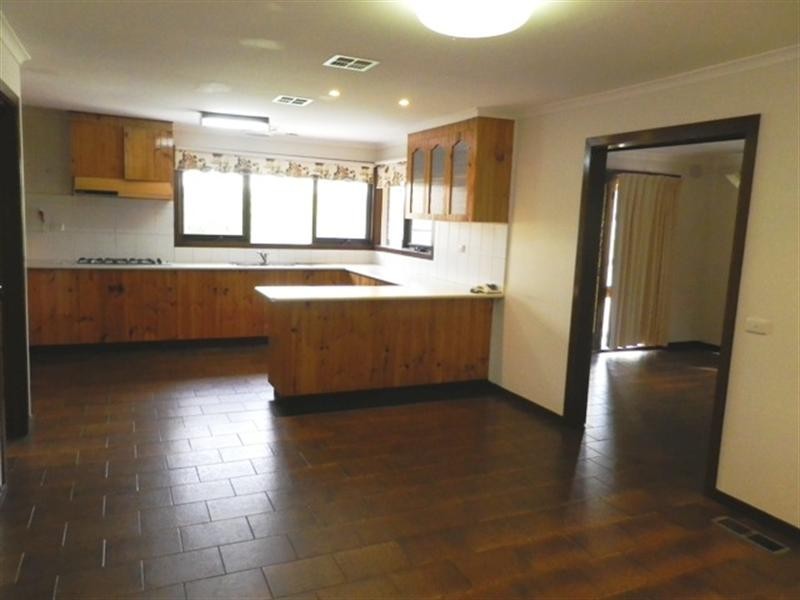 6 Victoria Avenue, Springvale VIC 3171