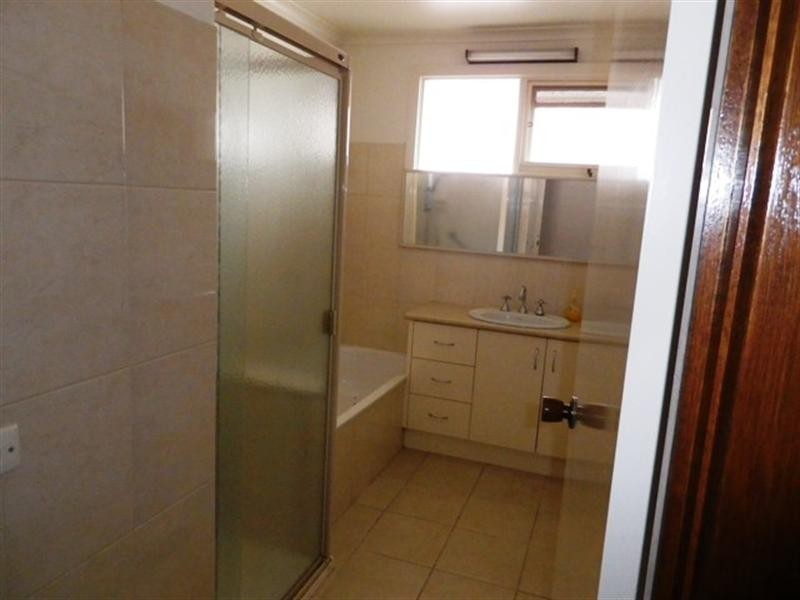 6 Victoria Avenue, Springvale VIC 3171