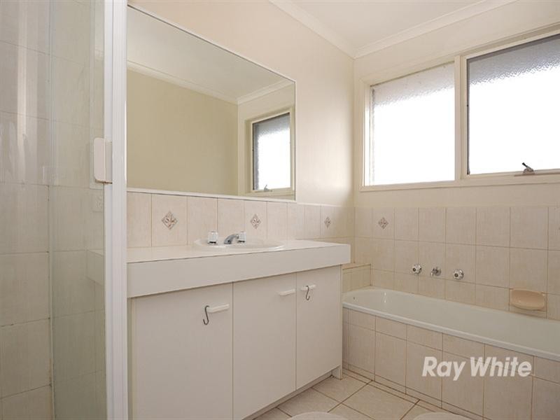 2/19 Nithsdale Road, Noble Park VIC 3174