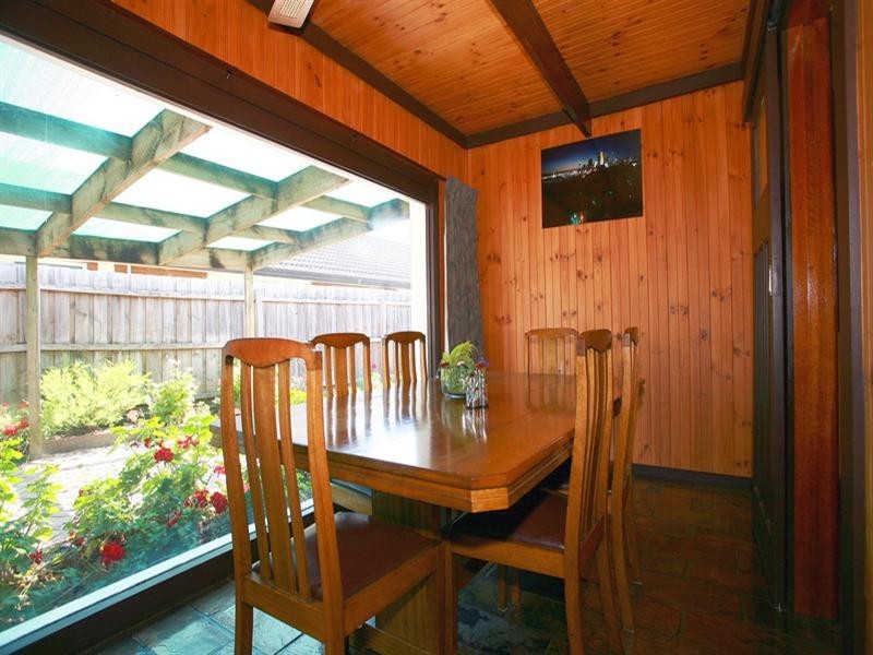 8 Kandra Street, Dandenong North VIC 3175