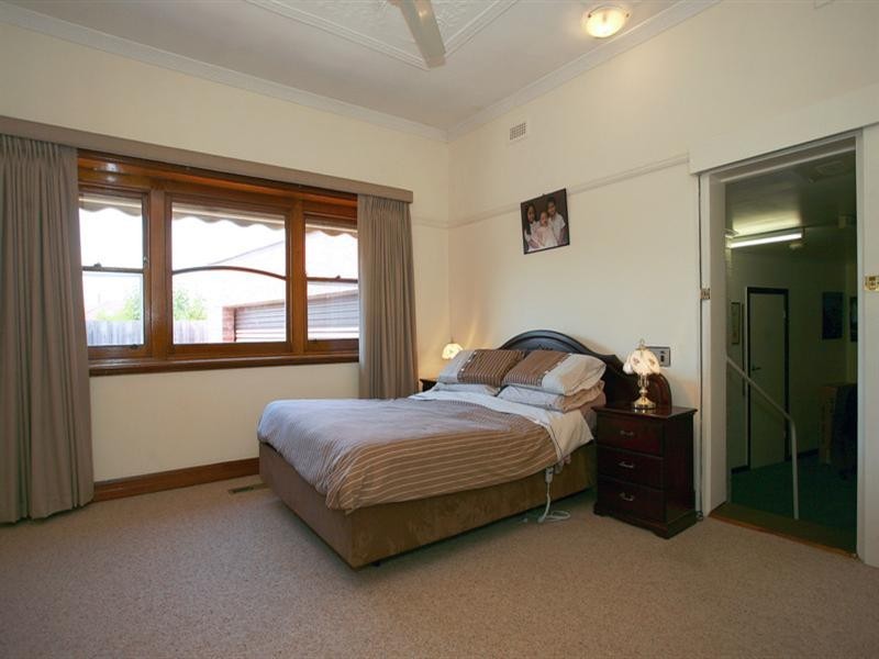 8 Kandra Street, Dandenong North VIC 3175