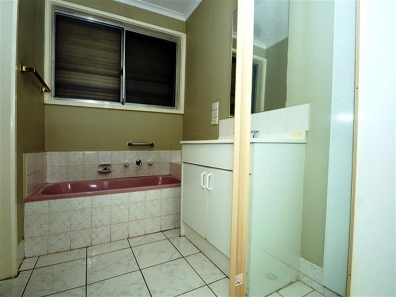 206 Chandler Road, Keysborough VIC 3173