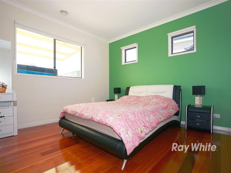 90 Clarendon Drive, Keysborough VIC 3173