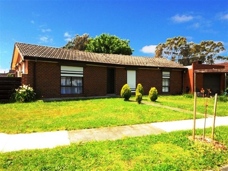 28 beauvorno Avenue, Keysborough VIC 3173