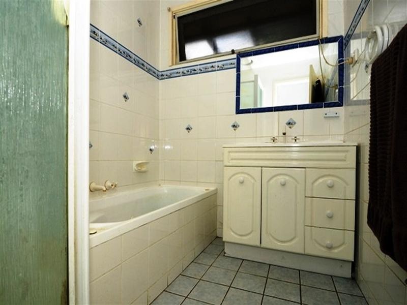 28 beauvorno Avenue, Keysborough VIC 3173