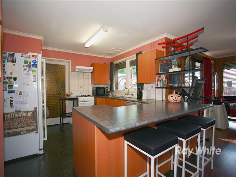 2 Fay Court, Noble Park VIC 3174