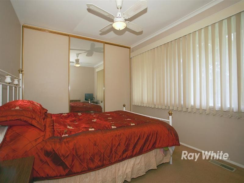 7 Antrim Close, Endeavour Hills VIC 3802