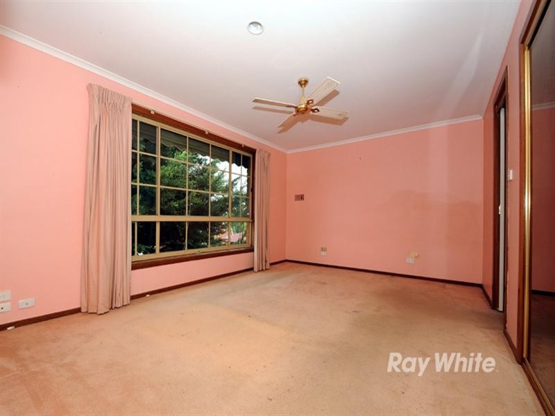 7 Antrim Close, Endeavour Hills VIC 3802