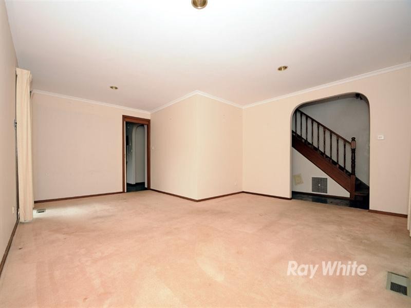 7 Antrim Close, Endeavour Hills VIC 3802