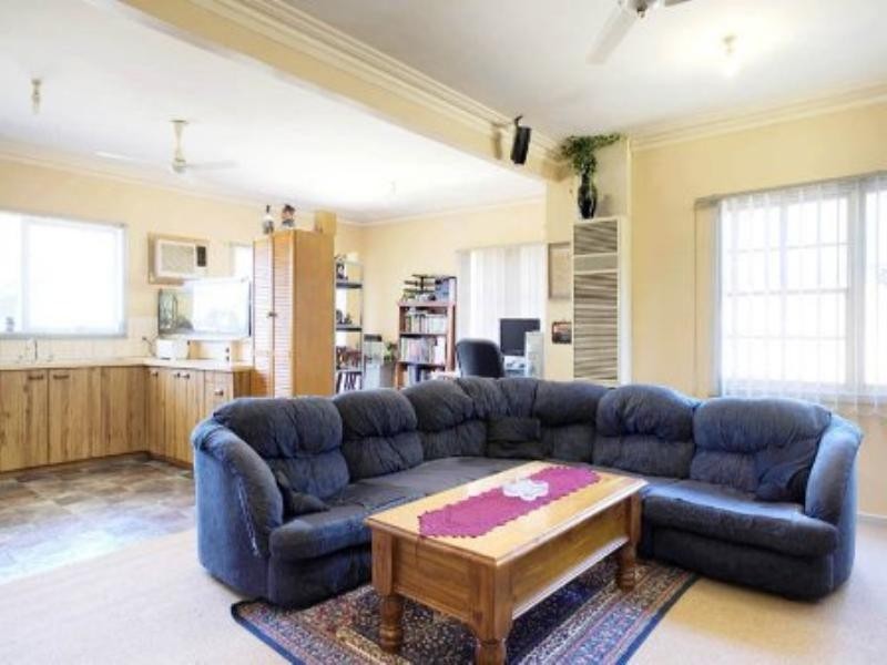 37 Ellt Crescent, Noble Park VIC 3174