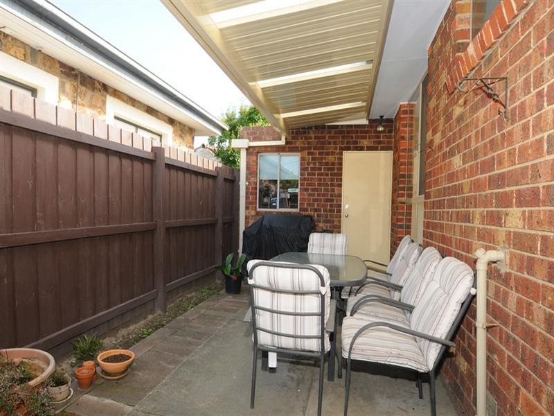 1/64 Buckley Street, Noble Park VIC 3174